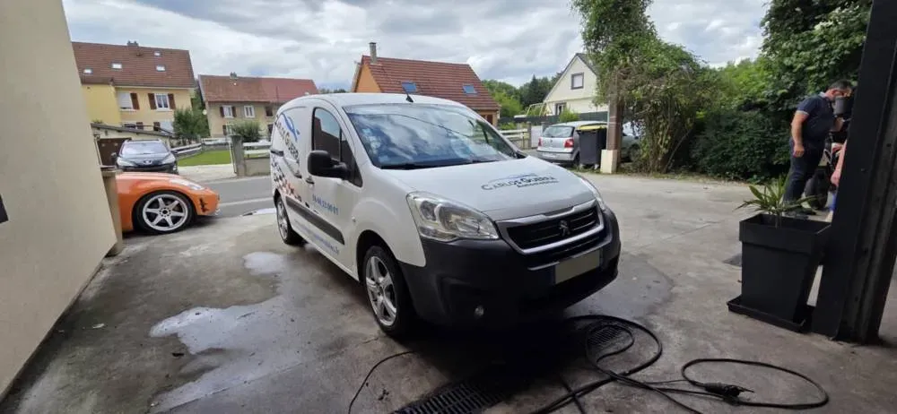 Peugeot Partner Fourgon – Utilitaire polyvalent et fiable